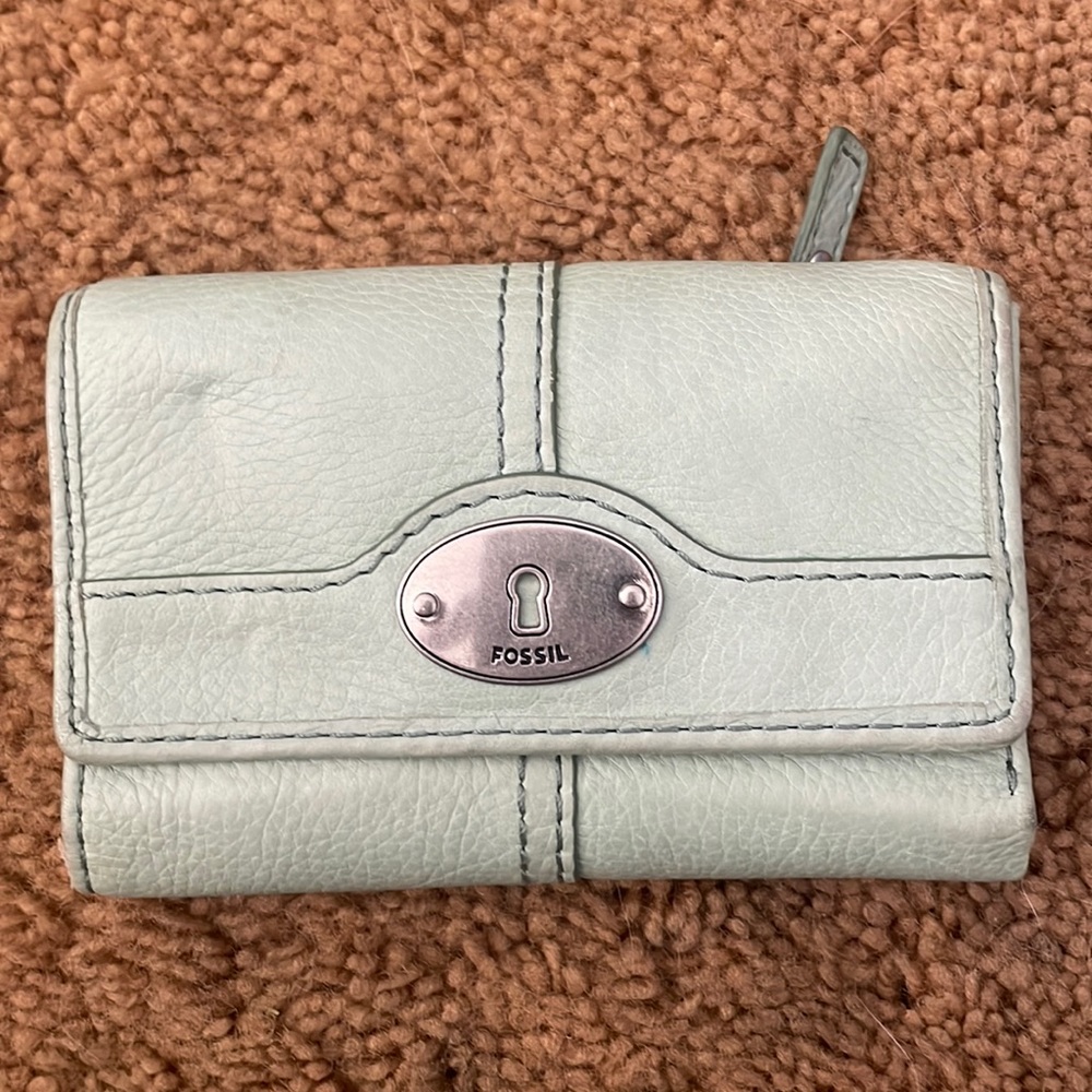 Teal Leather Fossil Wallet 💙💚
